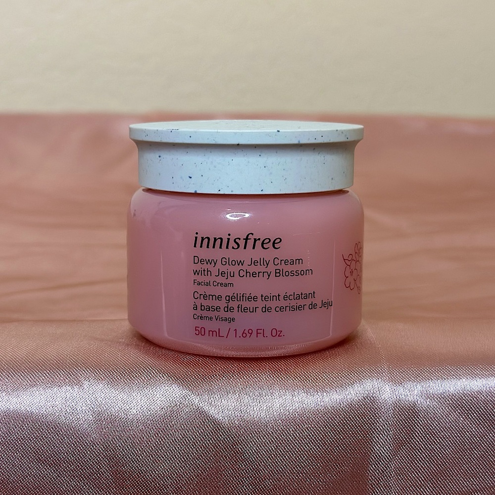 Innisfree Dewy Glow Moisturizer with Cherry Blossom & Niacinamide (SEALED)